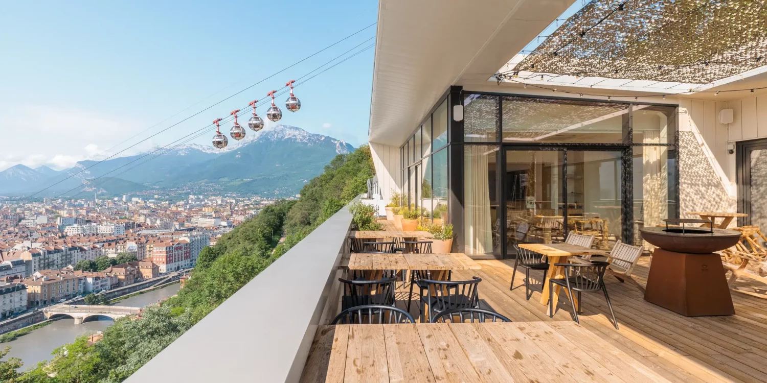 the-babel-community-grenoble-bastille-ciel-rooftop-restaurant (1)