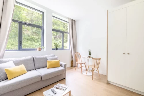 Appartement studio équipé et aménagé en coliving à Grenoble